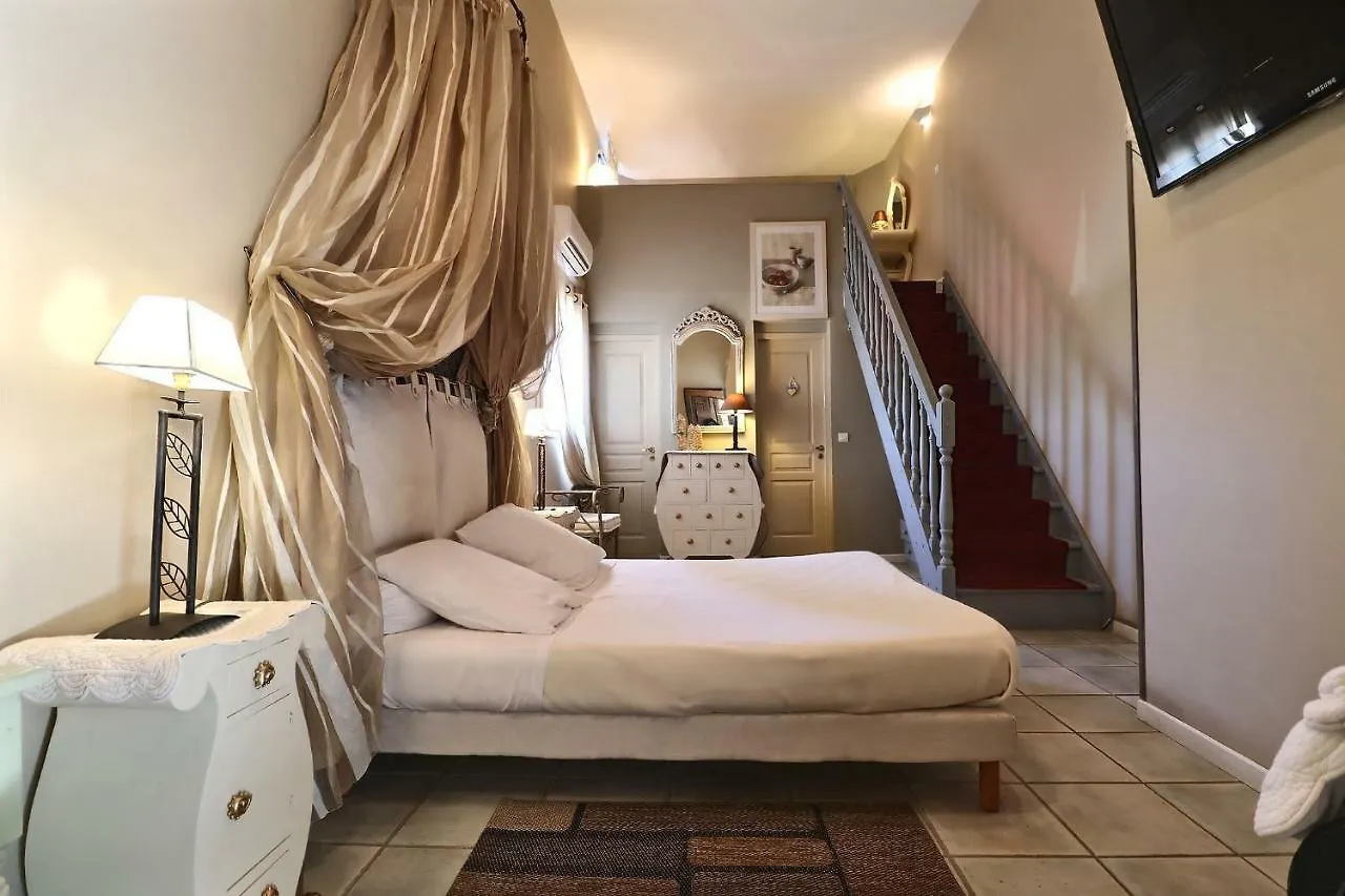 La Villa Blanche Marseille 3*,  France